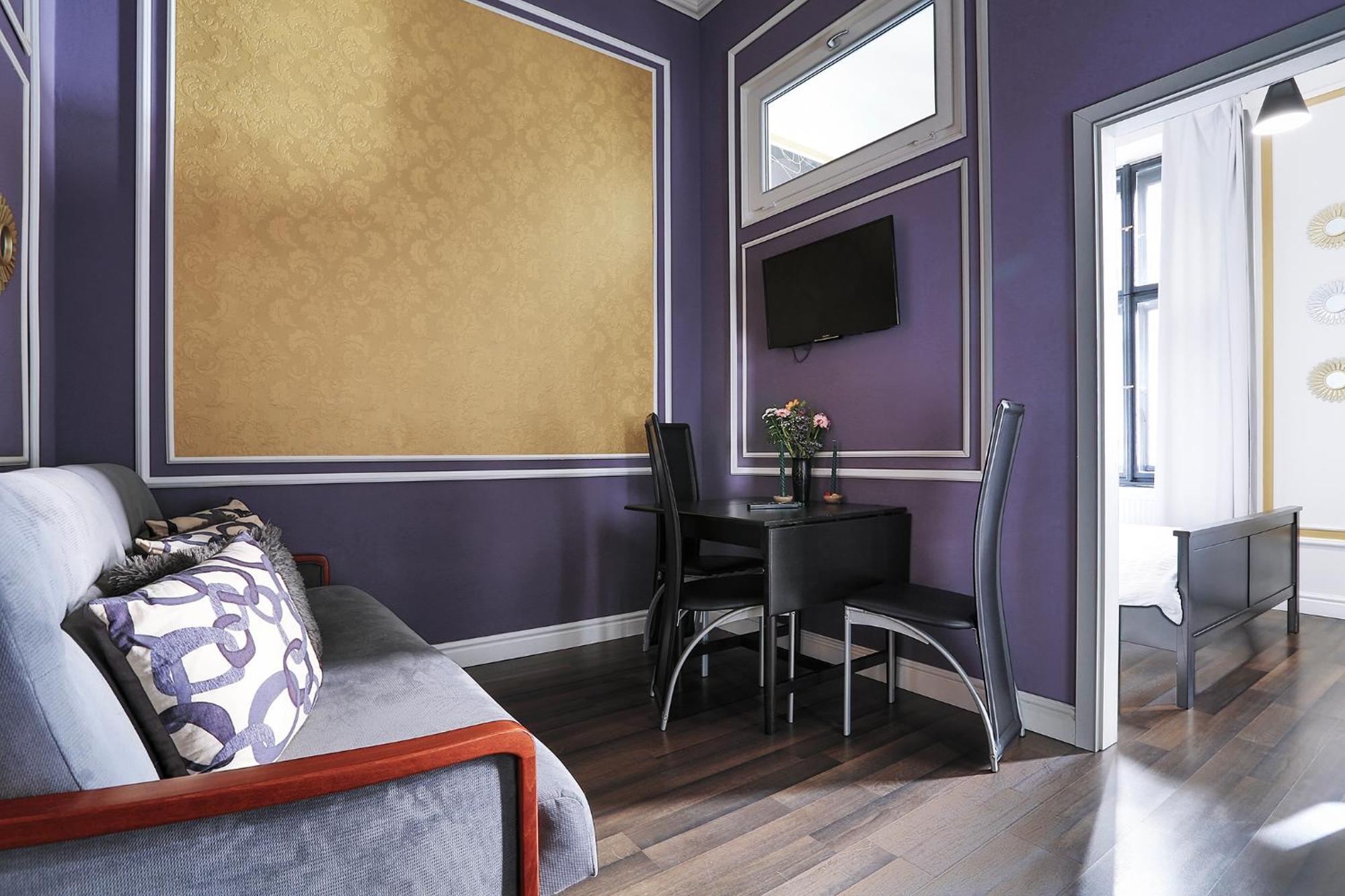 Two-Bedroom Haven In The Old Town Praga Esterno foto