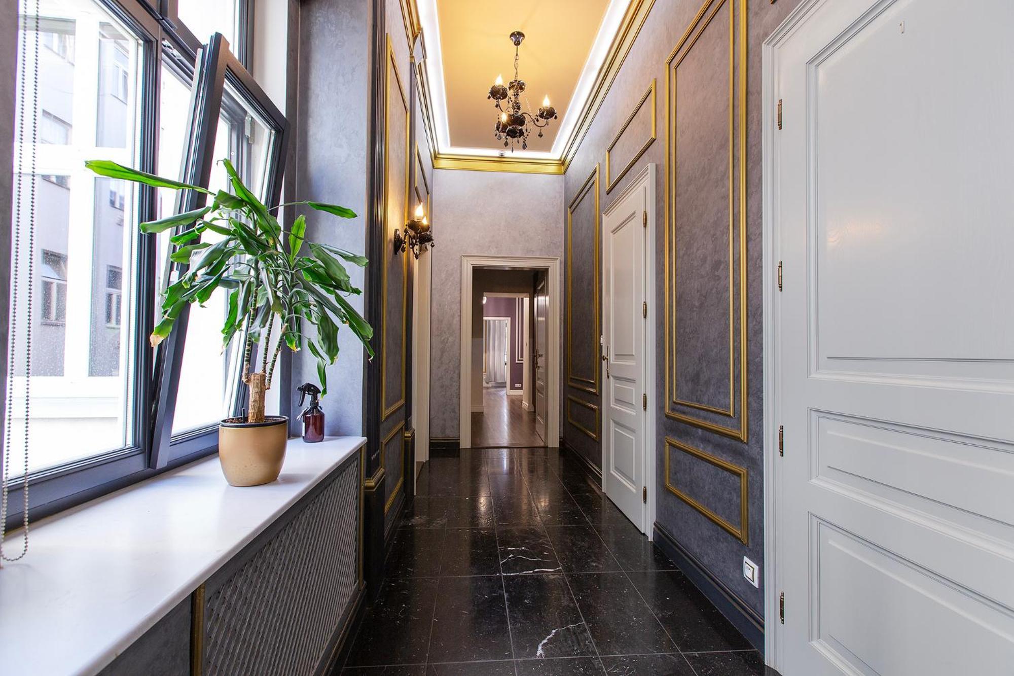 Two-Bedroom Haven In The Old Town Praga Esterno foto