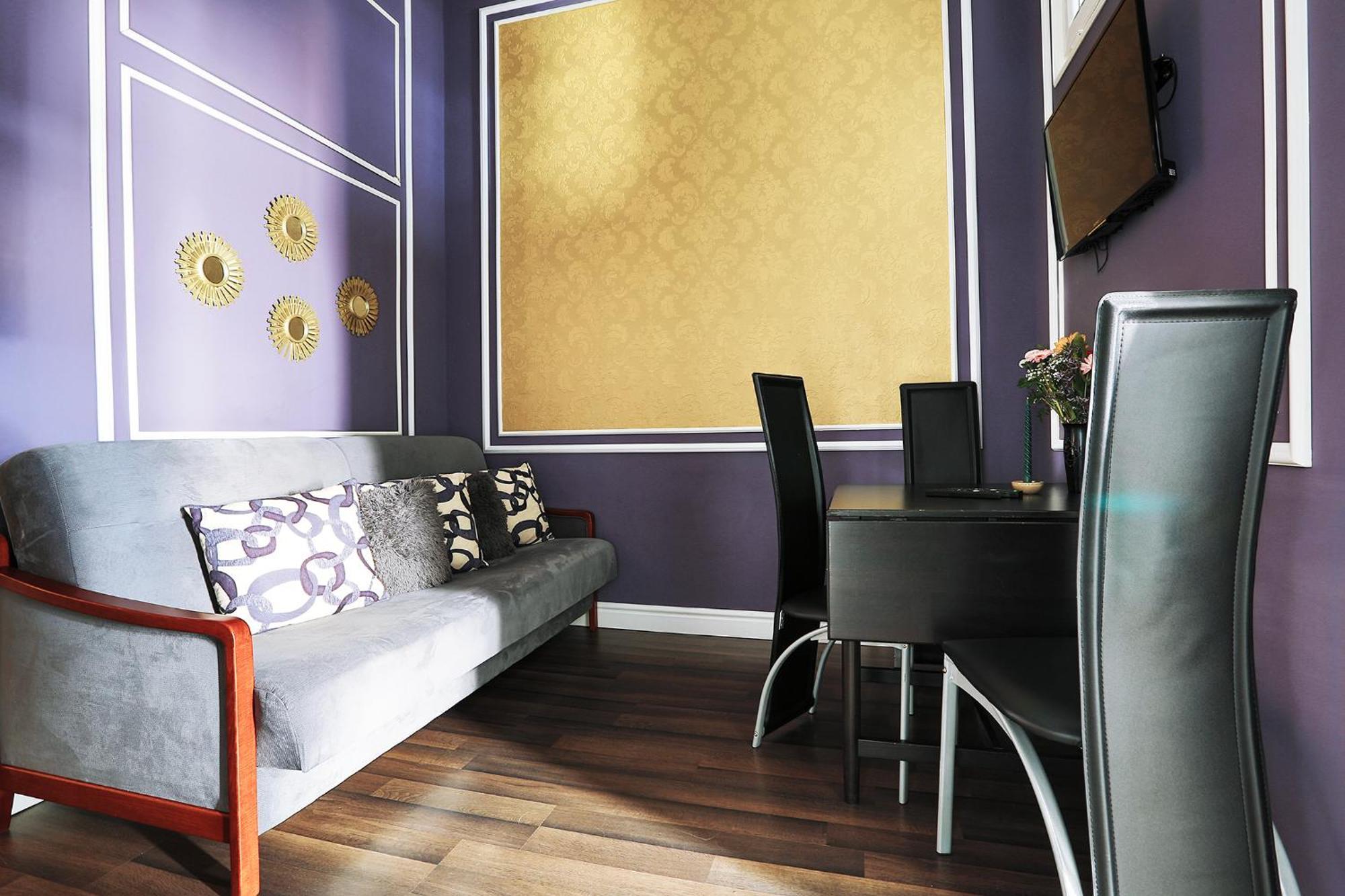 Two-Bedroom Haven In The Old Town Praga Esterno foto